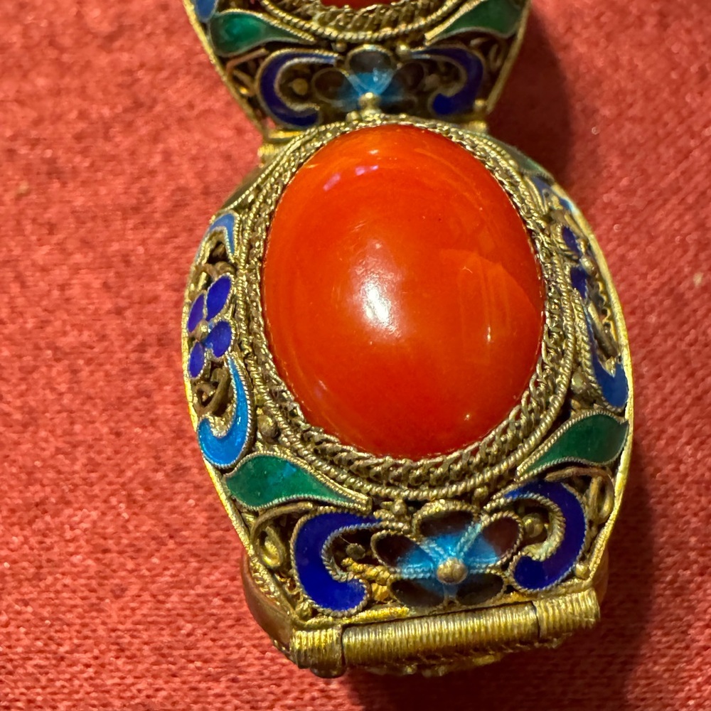 Early 19 century Chinese export piece. Filigree silver enamel and coral. - Picture 3 of 17